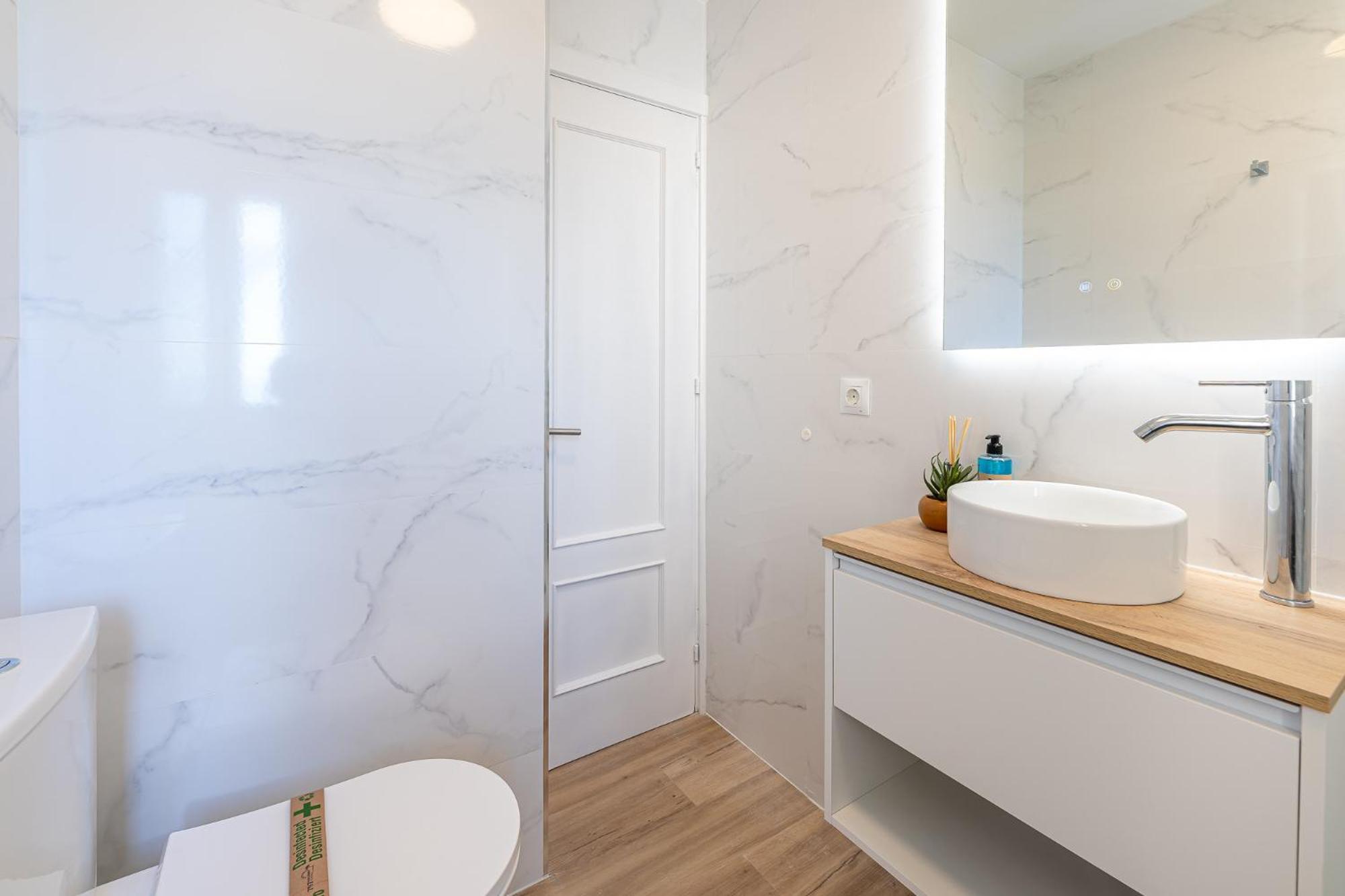 Apartamento 797 Rentals- Renovado Piso Con Hermosas Vistas En Iris