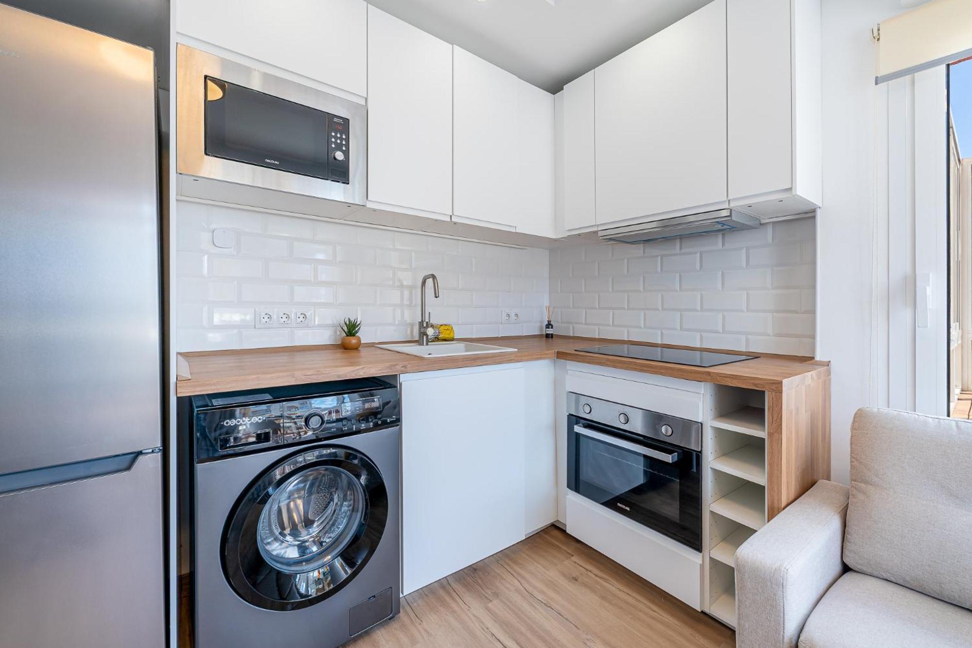 797 Rentals- Renovado Piso Con Hermosas Vistas En Iris Apartamento