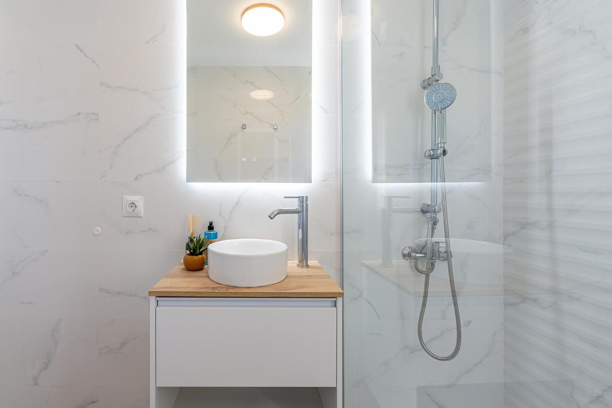 797 Rentals- Renovado Piso Con Hermosas Vistas En Iris Appartement Benalmádena